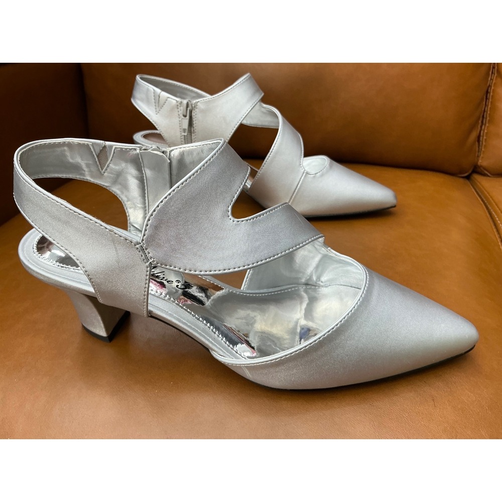 Easy Street Venue Pumps Womens 9W Silver Satin Asymmetric Gore Heels
